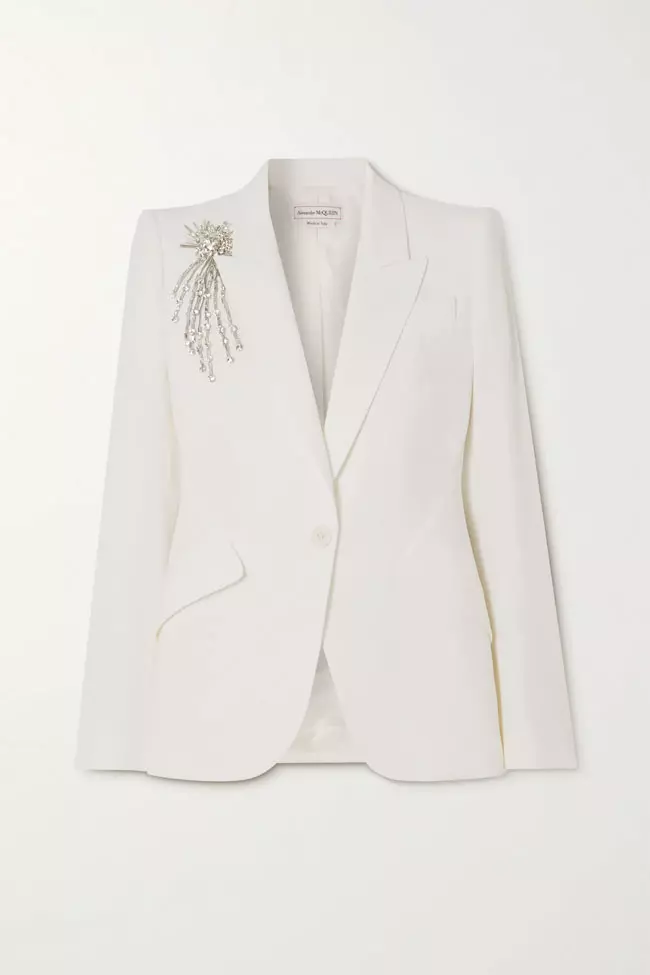 Blazer din lână și bumbac, Alexander McQueen, 13.900 lei, magazinul Casa Frumoasă