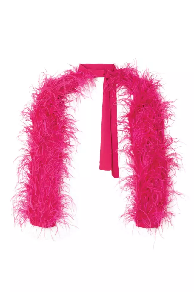 Bolero din pene, Cult Gaia, 6.000 lei, www.matchesfashion.com