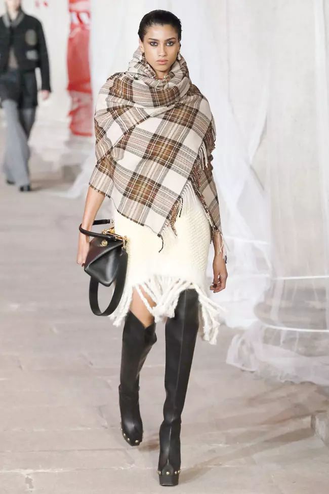 The square (Etro)