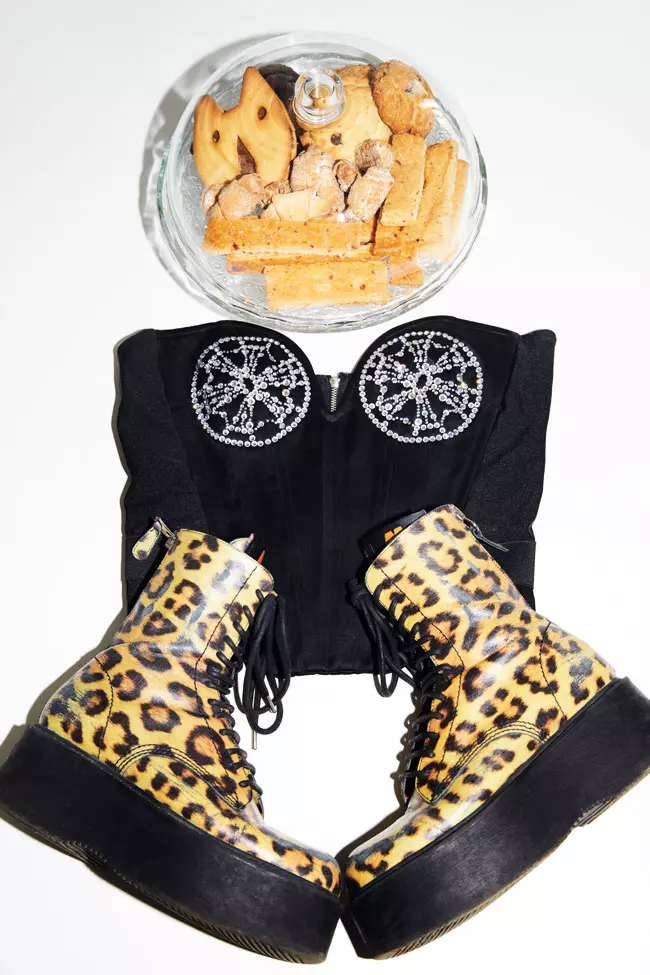 Operațiunea Dulapul cu make-up artista Alexandra Crăescu (8)