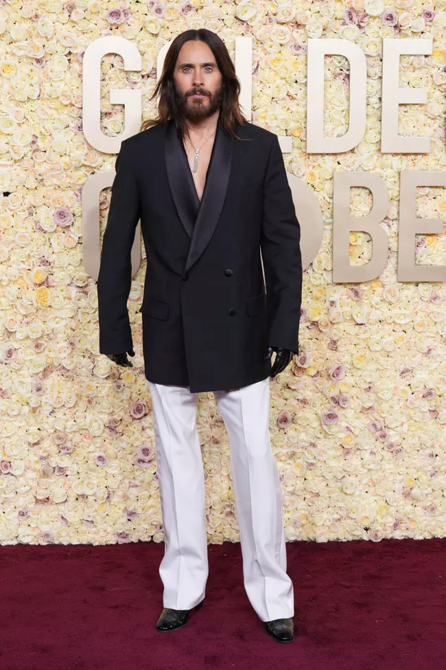 Jared Leto purtand Givenchy