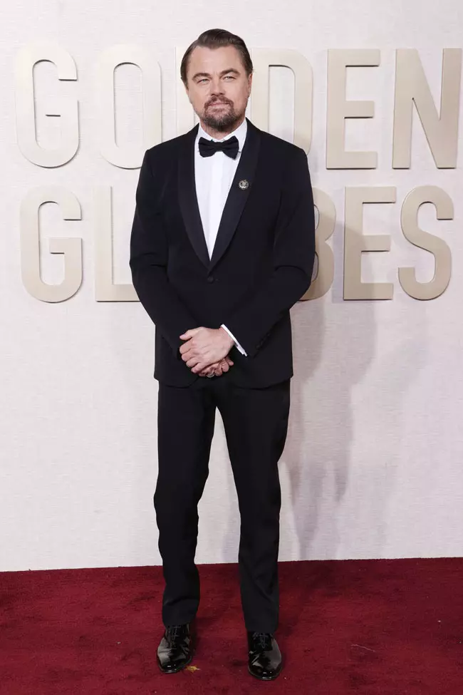 Leonardo DiCaprio purtand Giorgio Armani