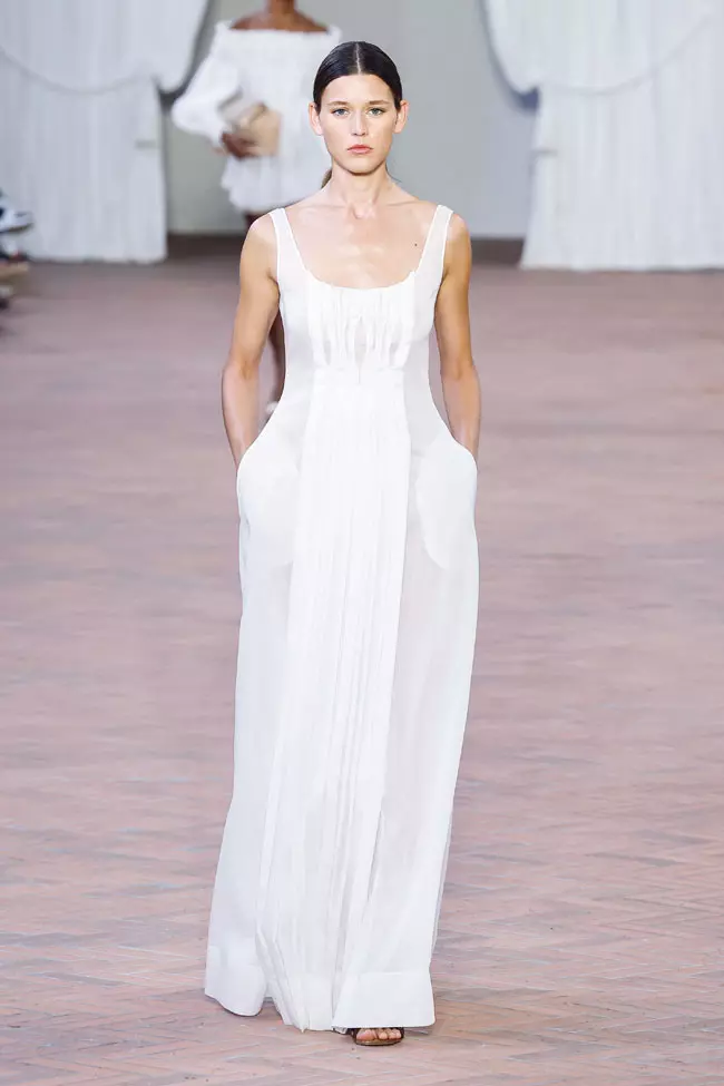 Rochia albă (Alberta Ferretti)