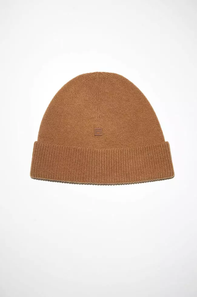 Căciulă din lână, Acne Studios, 120 euro