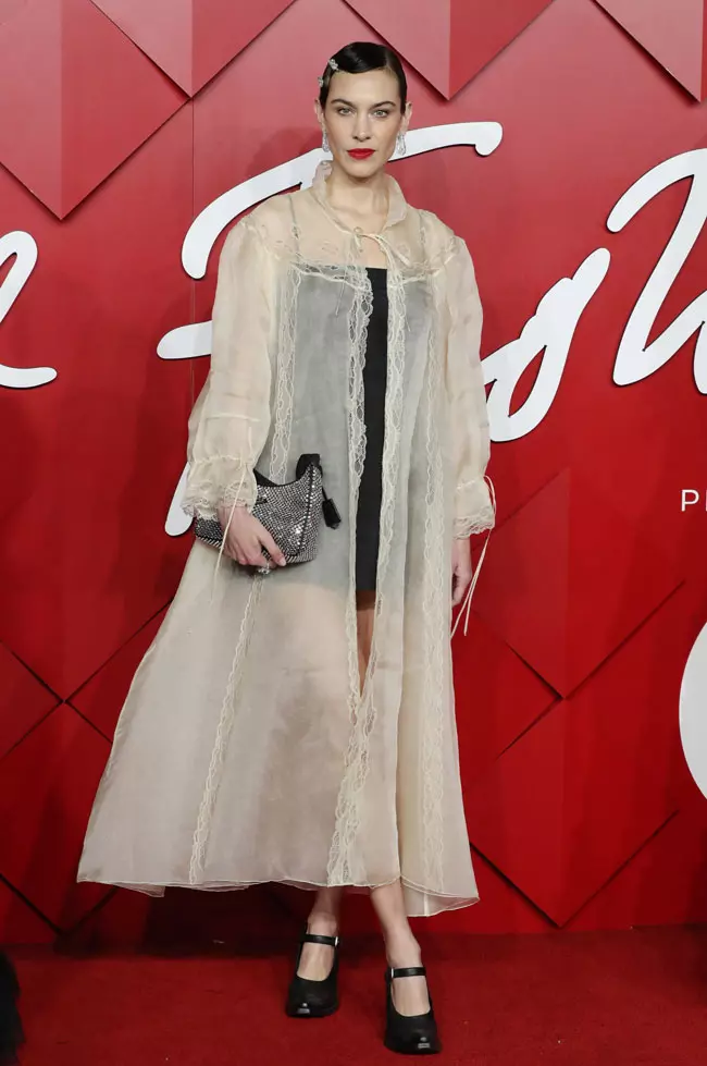 Alexa Chung, tinuta Prada