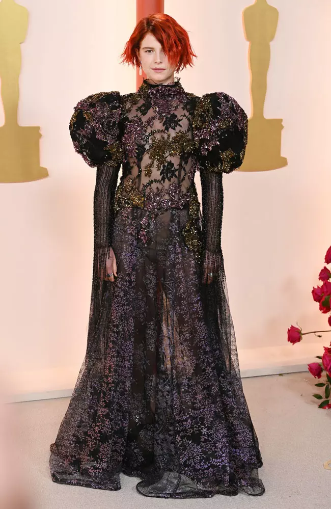 11. Jessie Buckley în Rodarte