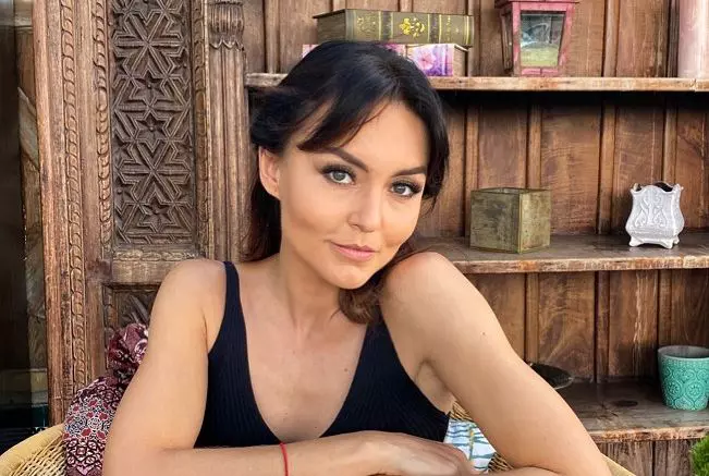 Angelique Boyer a lansat o colecție de costume de baie! Celebra telenovelistă arată spectaculos în bikini
