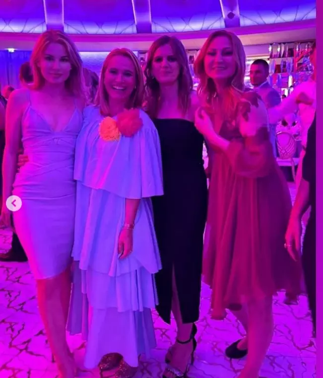 andreea-esca-nunta-roxana-hulpe-7