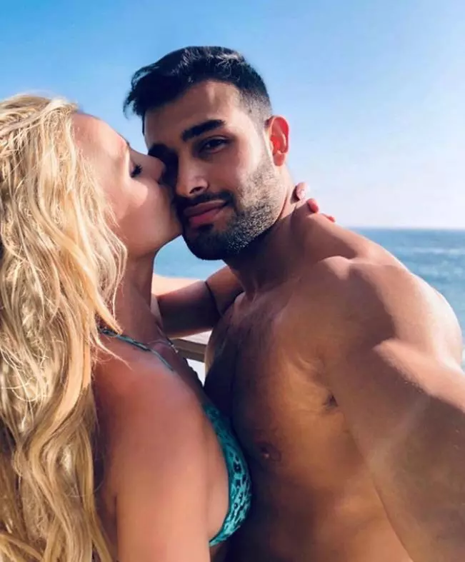 britney spears si sam cuplt