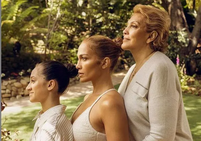 mama-J-Lo