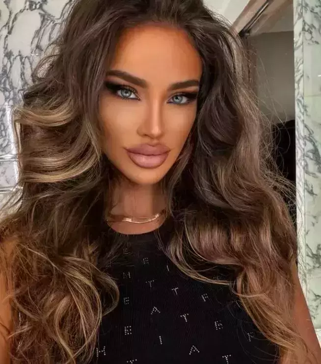 bianca-dragusanu-22-1-1-1