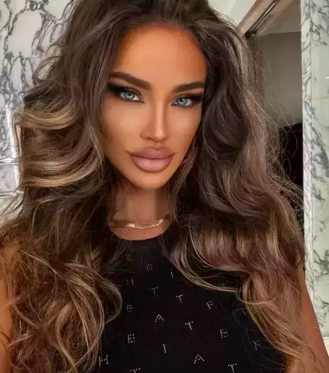 bianca-dragusanu-22-1-1-1-1