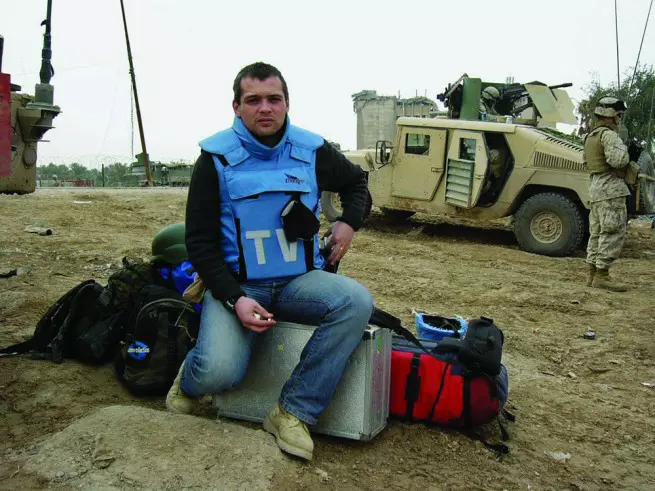 Adelin-Petrisor-reporter-de-razboi-sursa-Adelin-Petrisor-655x491-1