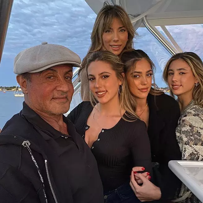 sylvester-stallone-si-sotia-lui-jennifer-flavin-1