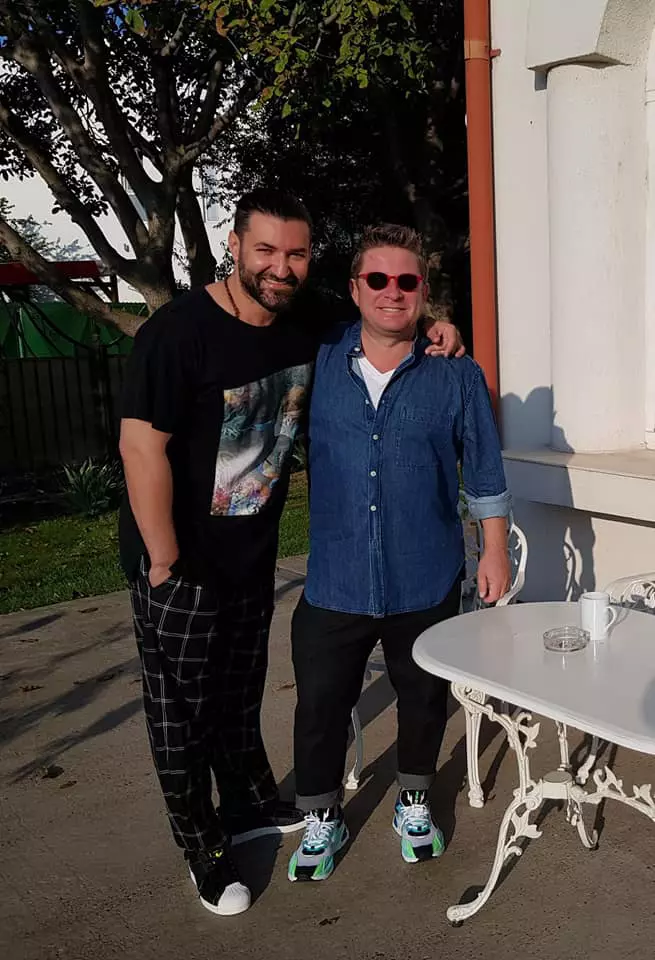 Smiley-Pavel-Bartos-1