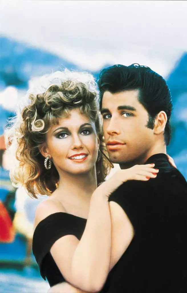 DIVA difuzează, vineri seară, filmul „Grease”, cu John Travolta și Olivia Newton-John (3)