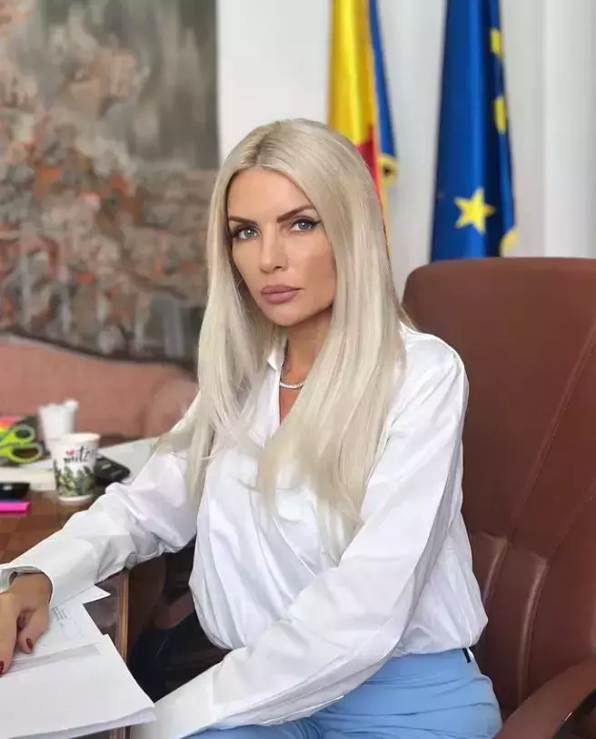 laura-vicol-8