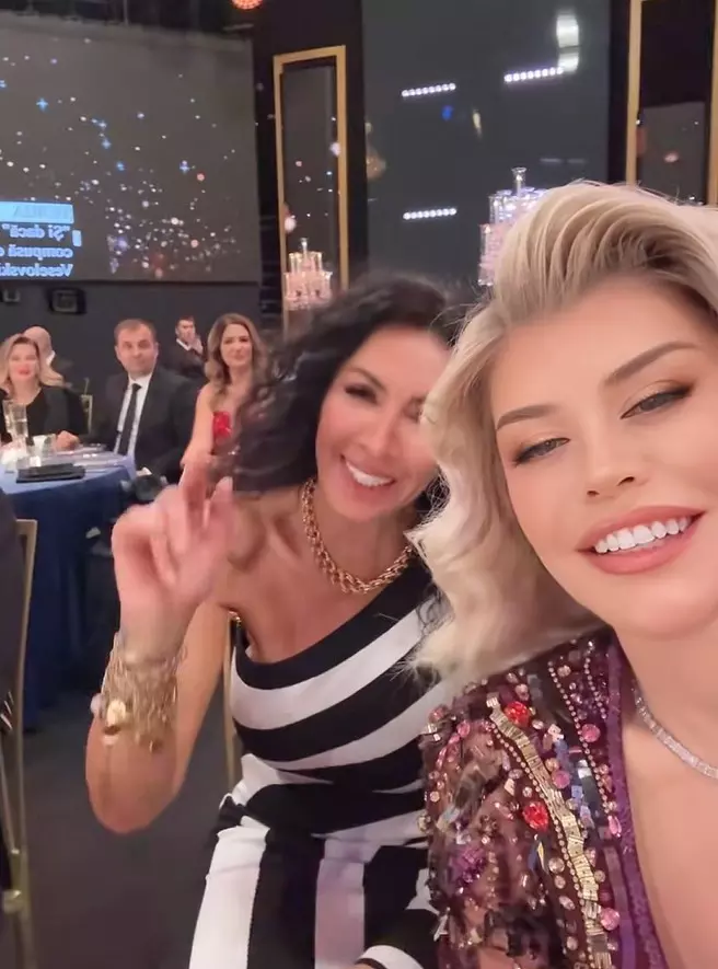 mihaela-radulescu-loredana-filmari-gala-30-de-ani-protv (12)