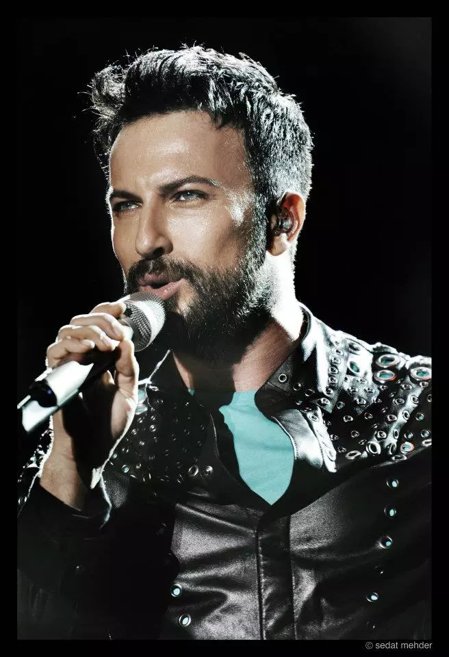 252712_438387689517661_1655069439_n