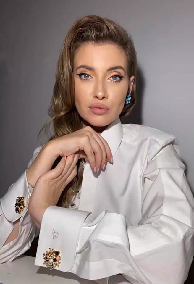 Iulia-Albu-3
