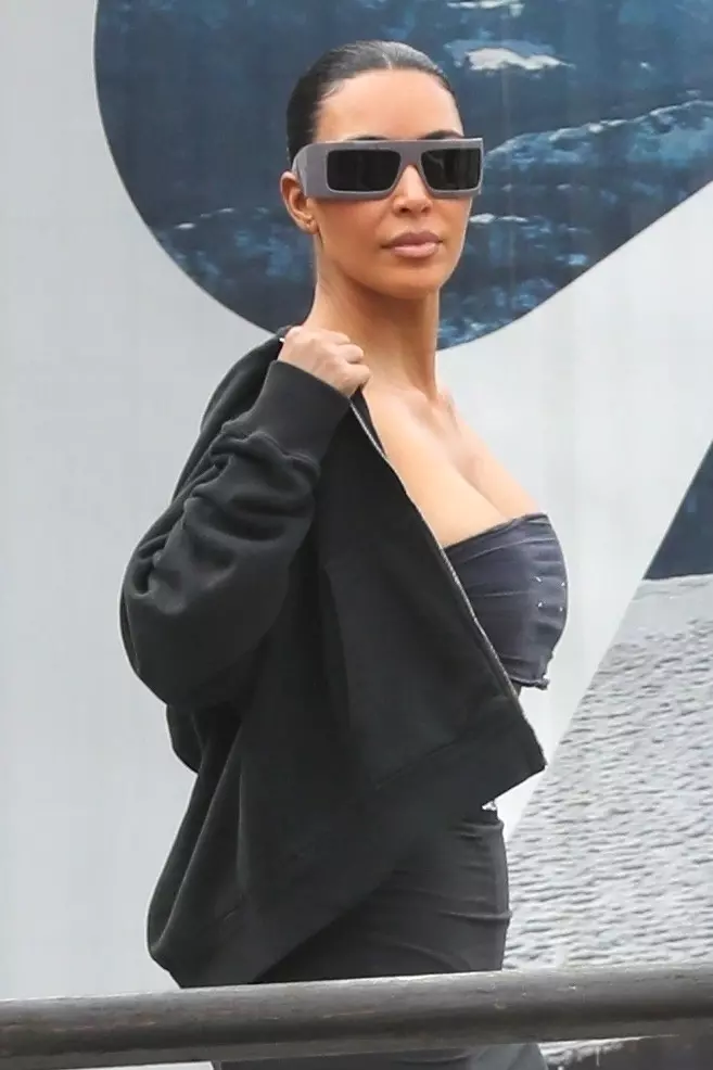 Kim Kardashian and Kris Jenner touch down in Venice