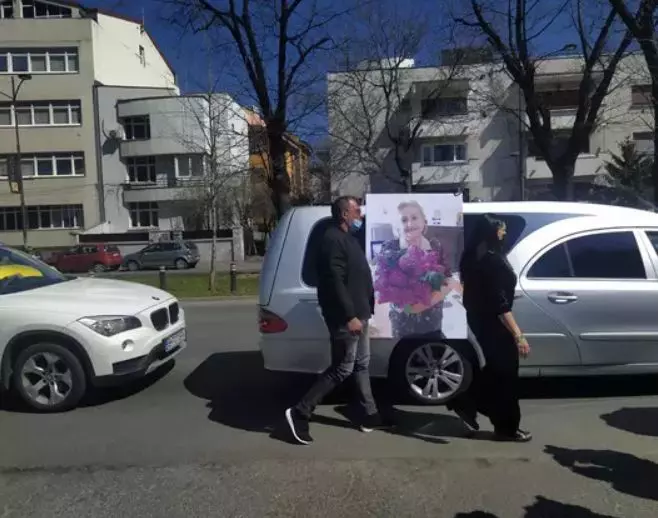 inmormantare-gabi-lunca-5