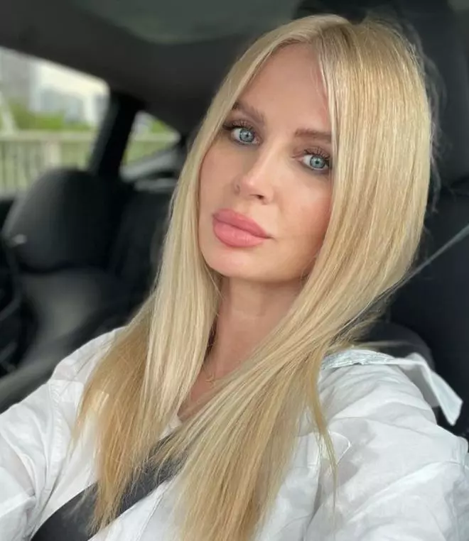 andreea banica 4