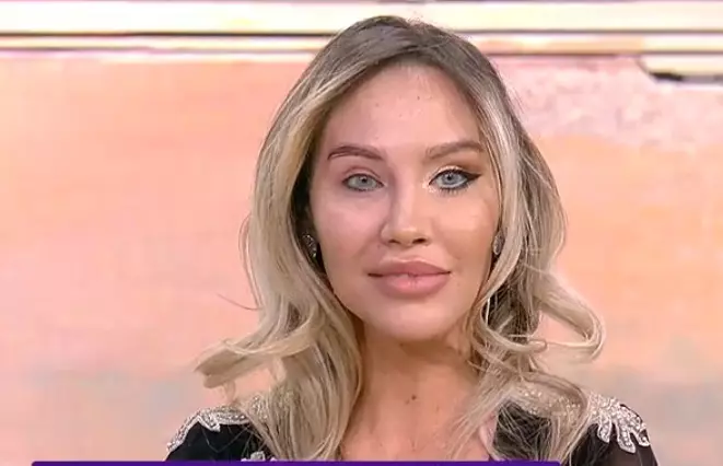 Raluca Podea nemachiata 1