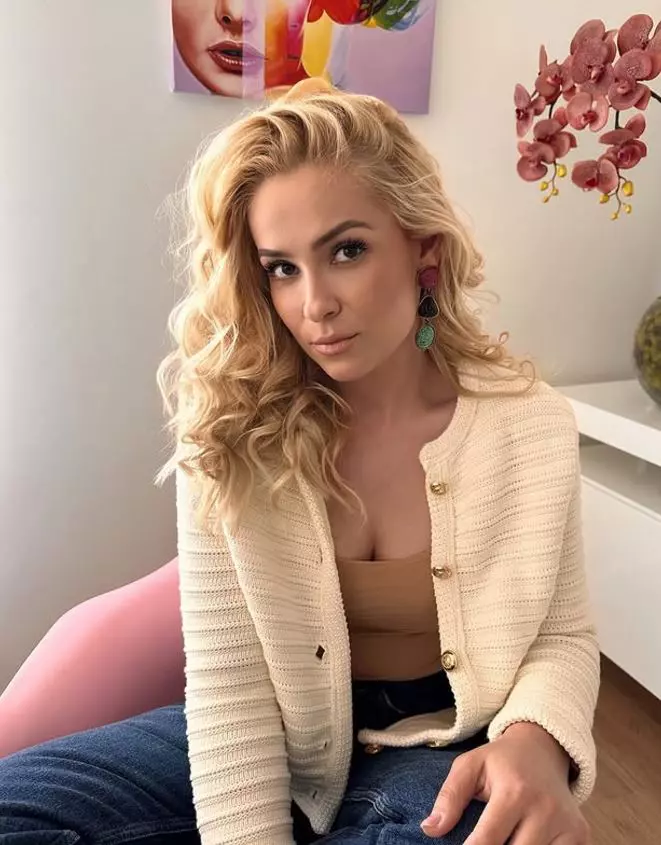 Elena Viscu, fosta soție a lui CRBL (1)