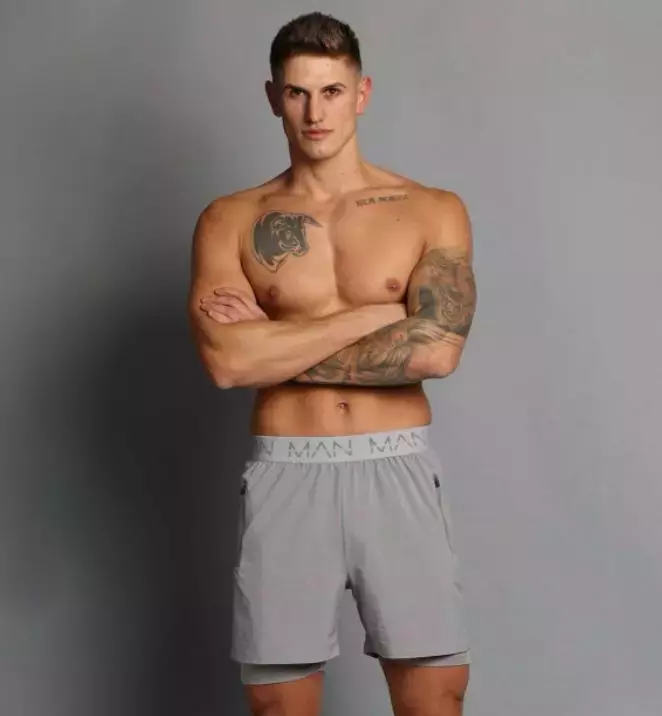 alex-delea-revine-la-survivor-5