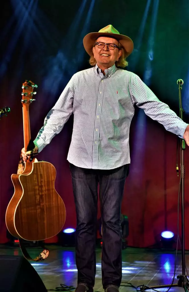 355115335_651995210119947_2304619281956962508_n