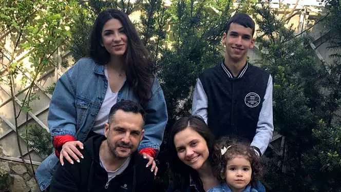 Mădălin Ionescu are doi copii din prima căsătorie, Filip şi Ştefania şi o fetiţă, Petra, din căsnicia cu Cristina Şişcanu