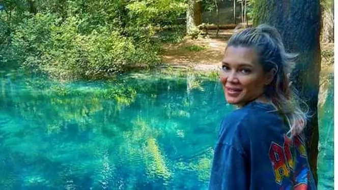 gina-pistol-in-vacanta