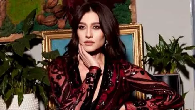 claudia-patrascanu-intr-o-rochie-superba-de-seara