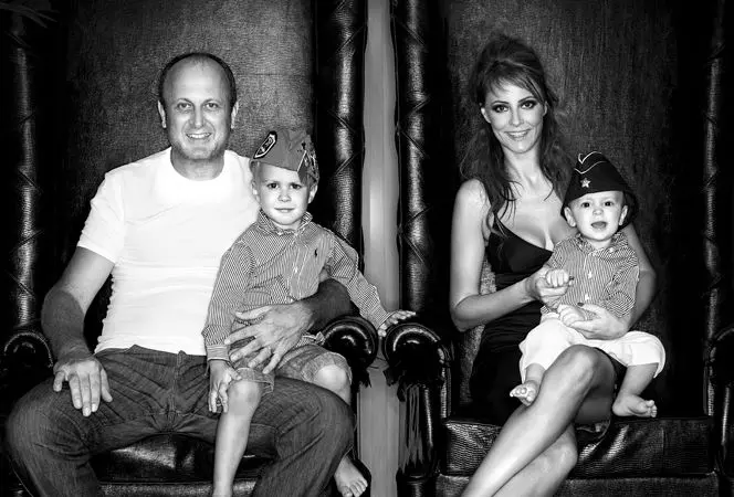 404413_10200377247144024_1346255136_n