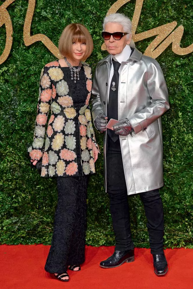 23 noiembrie 2015, Londra – Anna Wintour și Karl Lagerfeld, la British Fashion Awards