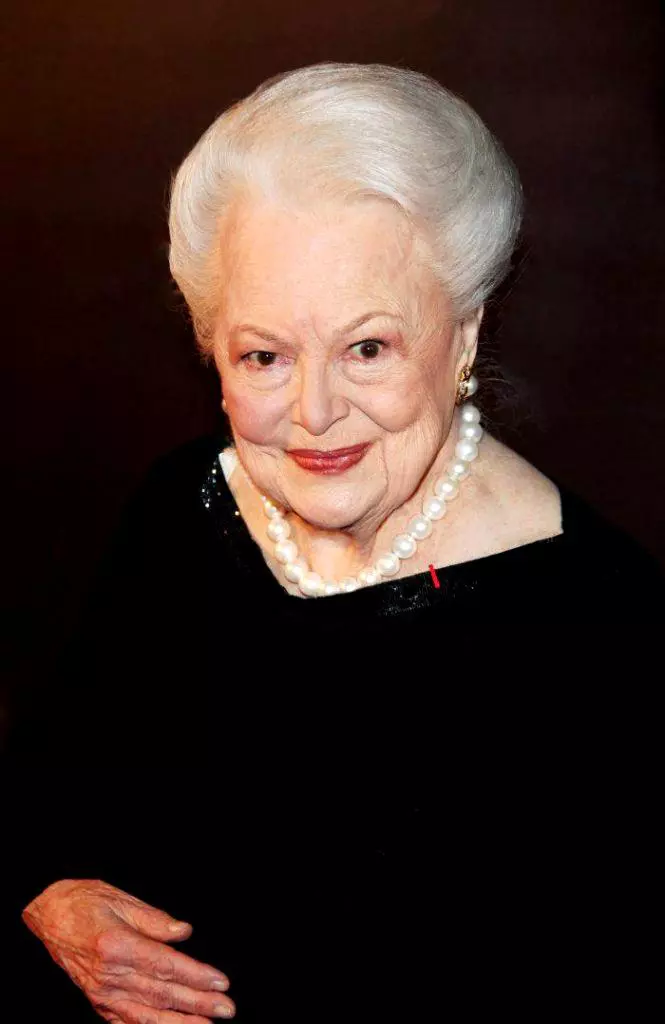 Olivia-de-Havilland-103-ani.14-665x1024