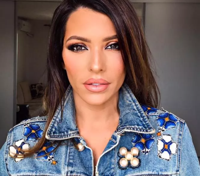 cantareata-celia-a-pierdut-o-sarcina-si-a-intrat-in-depresie-cronica-529139