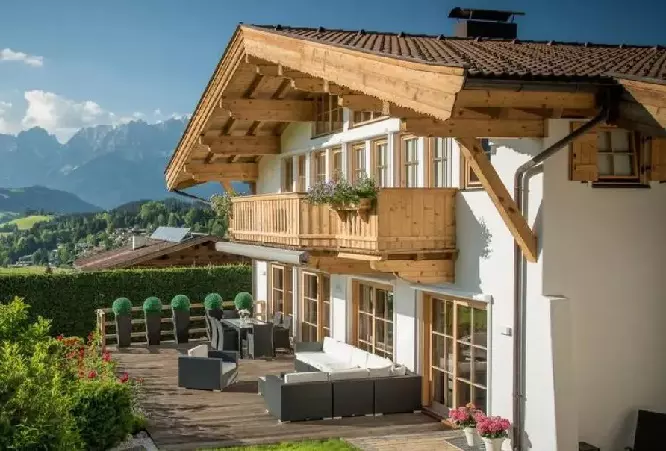 casa-lui-Felix-Baumgartner