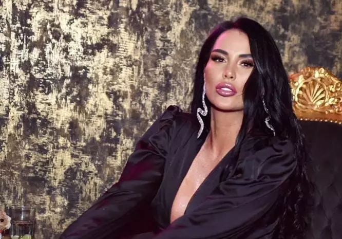 daniela-crudu-insarcinata-1-2