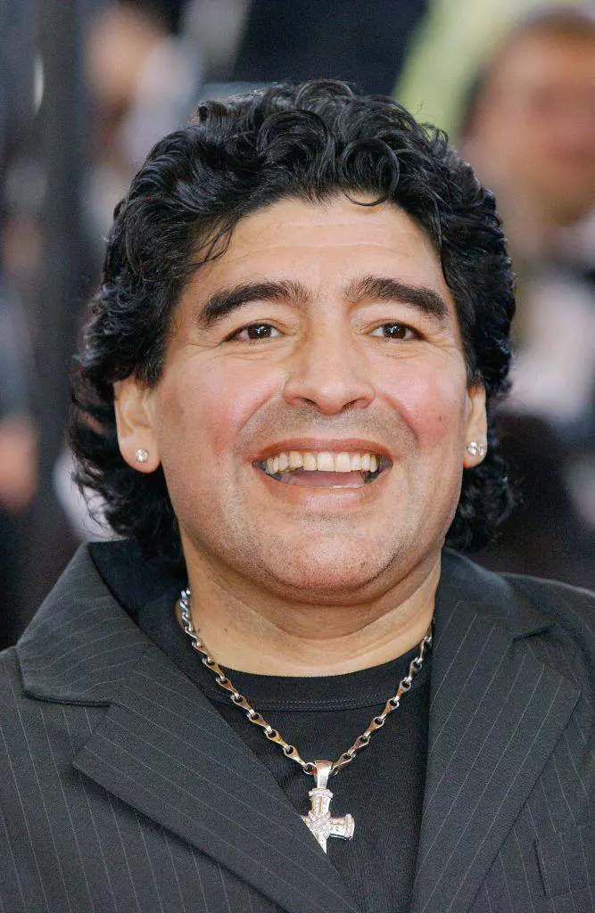 De-ce-a-murit-Diego-Maradona-2
