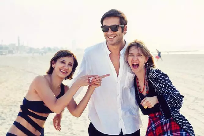 Adela-Popescu-si-Radu-Valcan-4-1-667x445