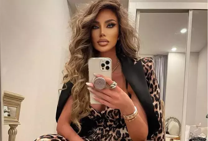 bianca-dragusanu-cu-ce-se-ocupa