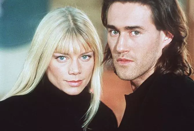 peta-wilson-a-implinit-50-de-ani-cum-arata-acum-actrita-din-nikita61-1605737437sd8bwjr