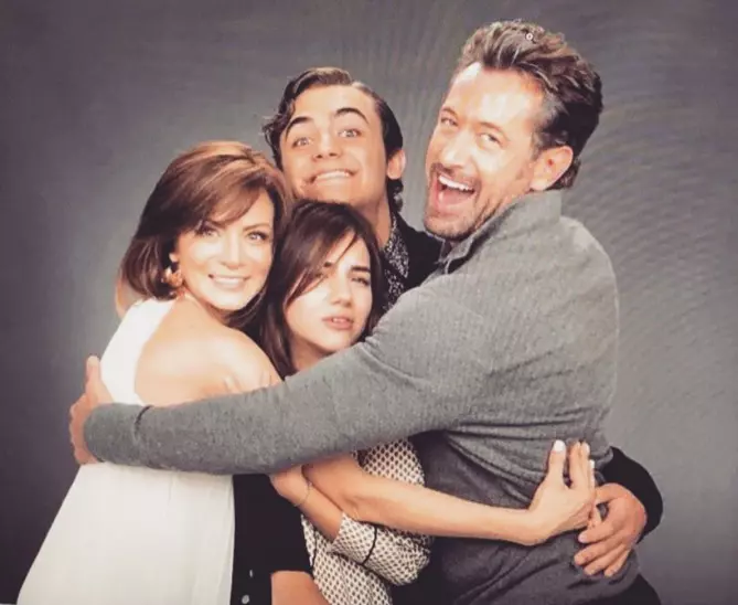 Silvia Navarro şi Gabriel Soto au început promovarea noii lor telenovele (1)