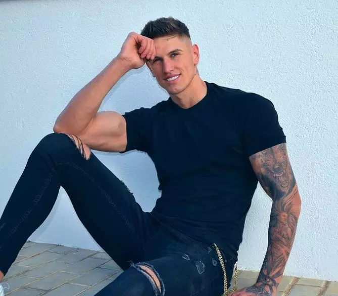 alex-delea-viata-amoroasa-6