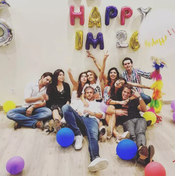 Horacio Pancheri îşi răsfaţă mereu iubita, pe actriţa Paulina Goto (1)