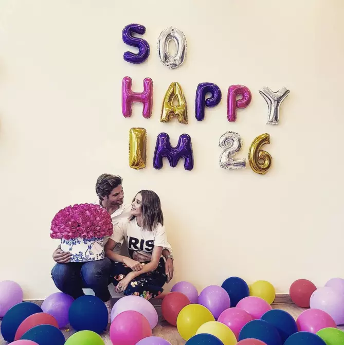 Horacio Pancheri îşi răsfaţă mereu iubita, pe actriţa Paulina Goto (6)