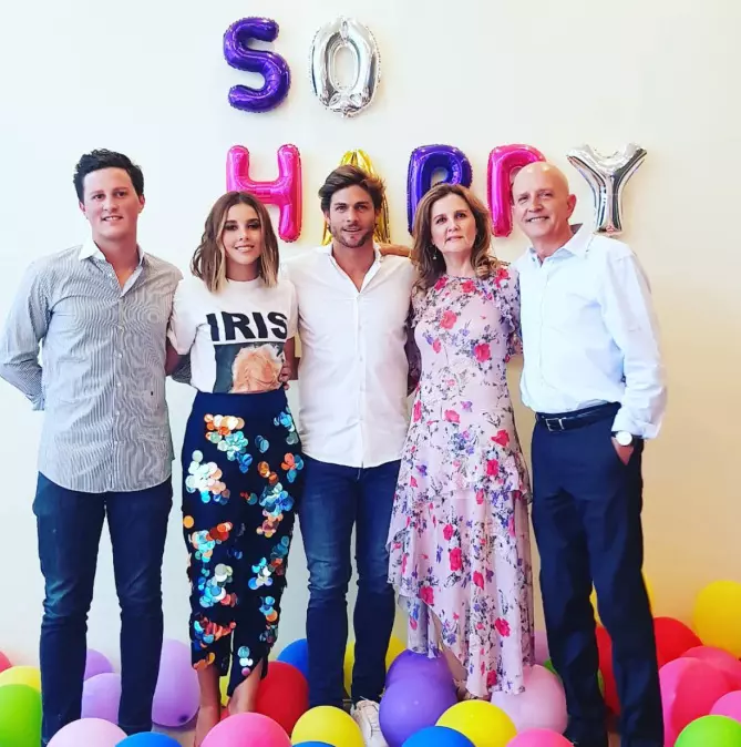 Horacio Pancheri îşi răsfaţă mereu iubita, pe actriţa Paulina Goto (2)