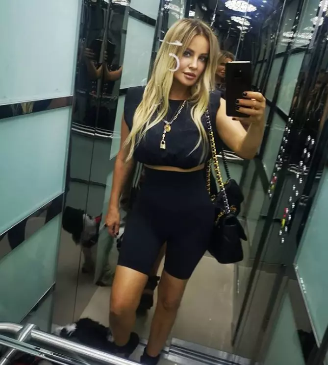 Tania Budi1